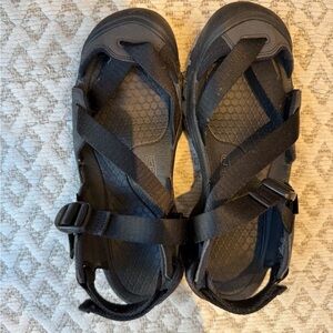 Adult women’s Black Sandals